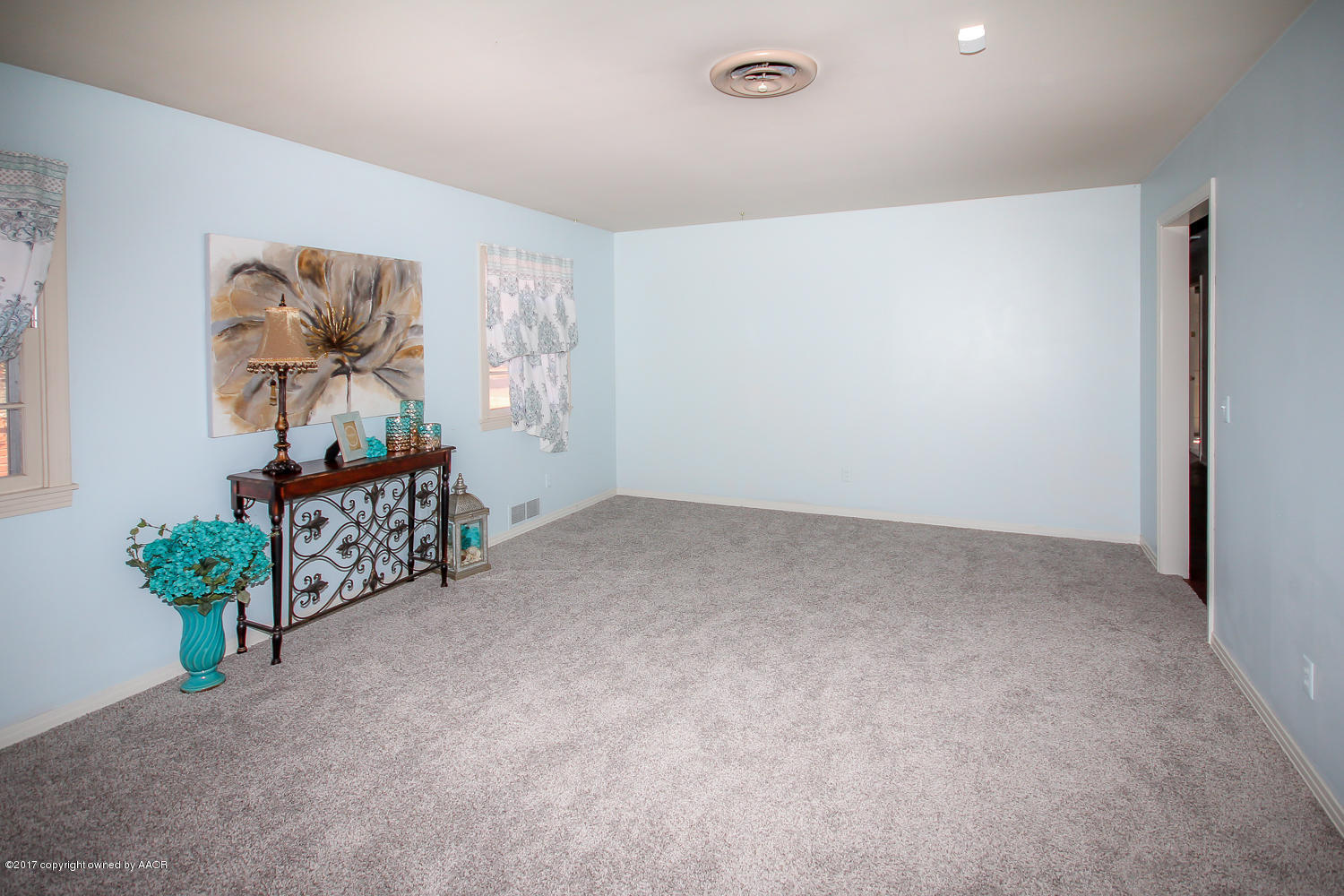 6114 Jameson Road Amarillo, TX 79106 - Photo 13 of 28 2nd Living Area