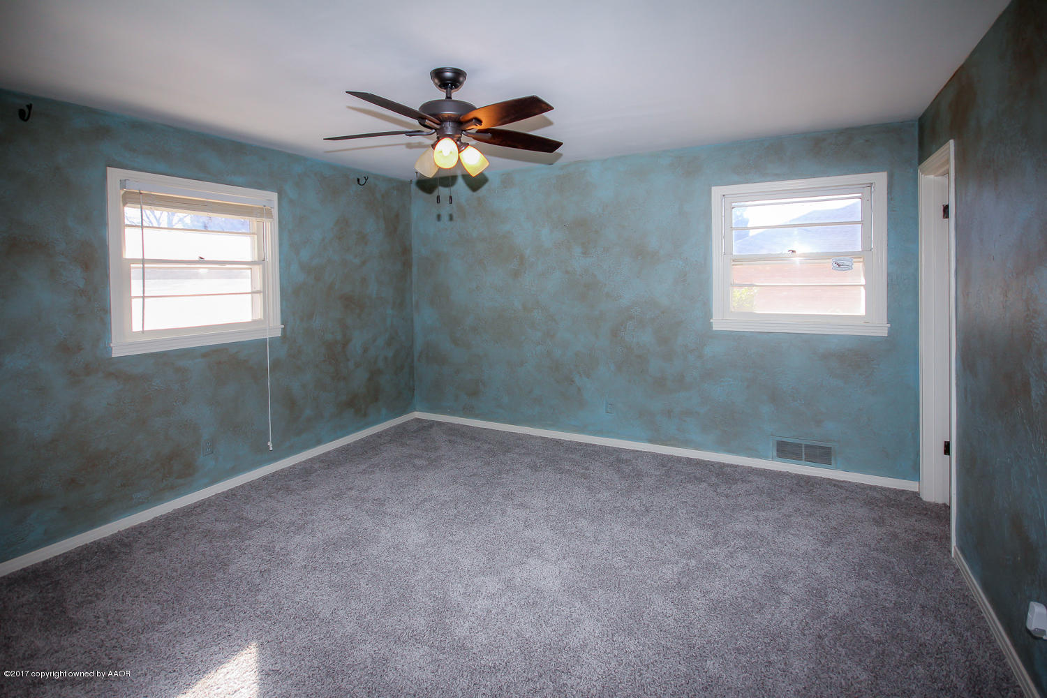 6114 Jameson Road Amarillo, TX 79106 - Photo 14 of 28 Master Bedroom