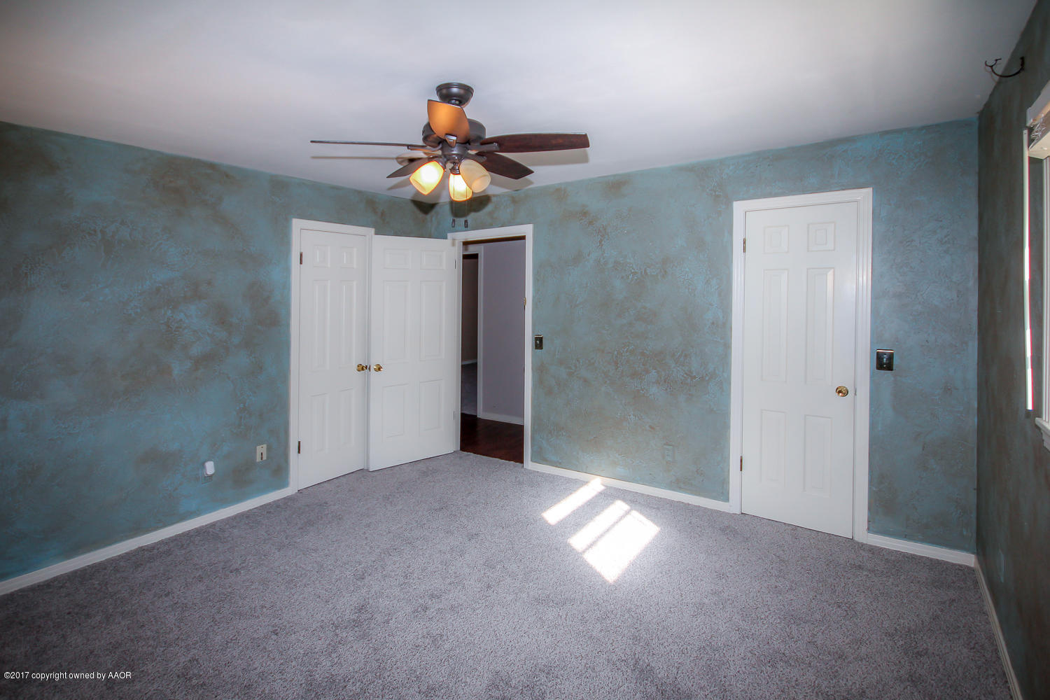 6114 Jameson Road Amarillo, TX 79106 - Photo 15 of 28 Master Bedroom