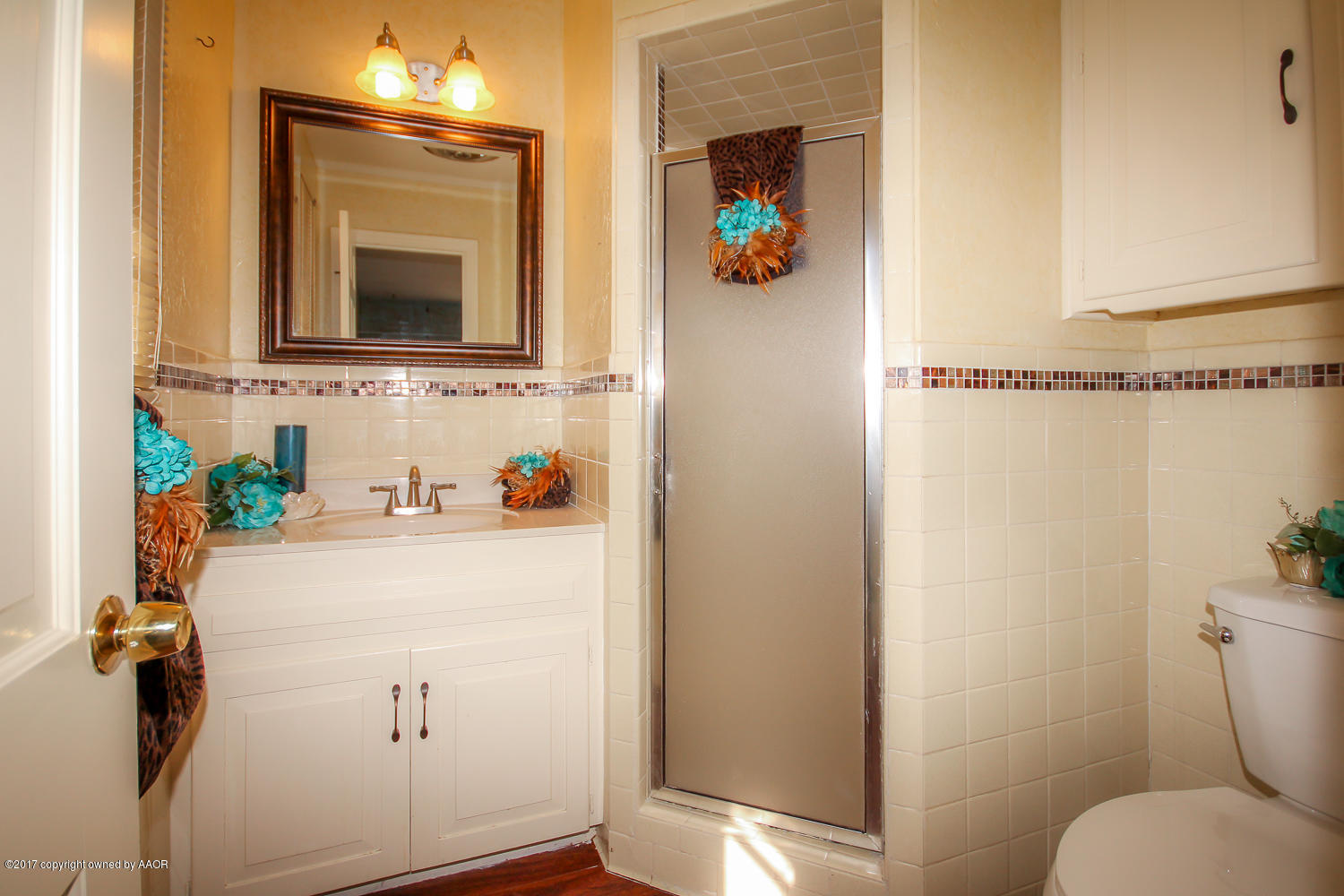 6114 Jameson Road Amarillo, TX 79106 - Photo 16 of 28 Master Bath