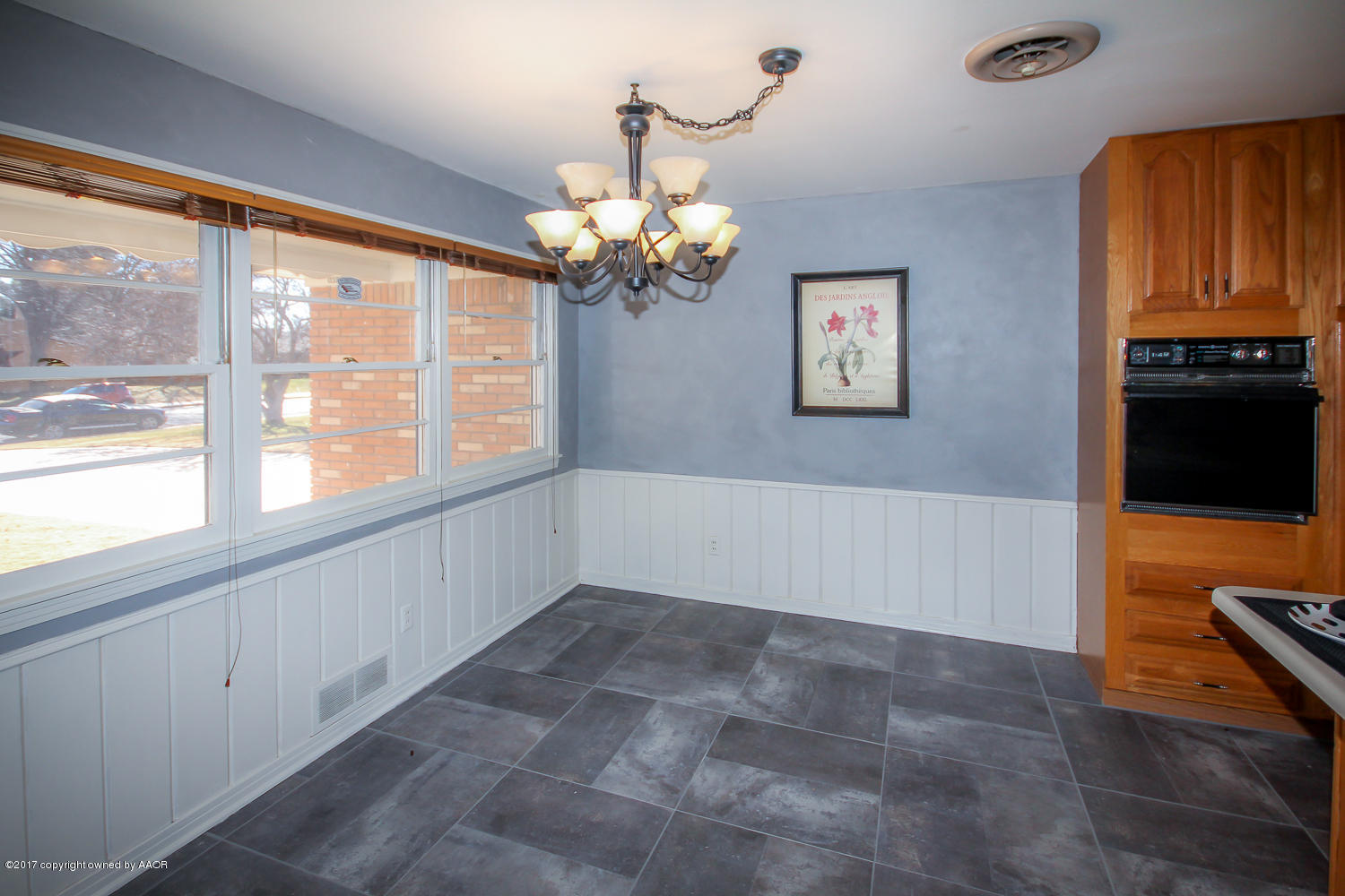 6114 Jameson Road Amarillo, TX 79106 - Photo 8 of 28 Dining Area