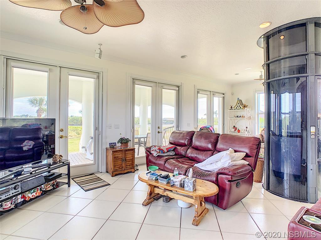 217 North Riverside Drive Edgewater, FL 32132 - Photo 7 of 49 Gallery Image 7
