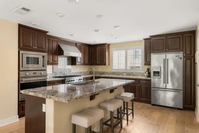 $1,495,000 | 2406 Torrey Pines Road, Unit 152, La Jolla, CA 92037