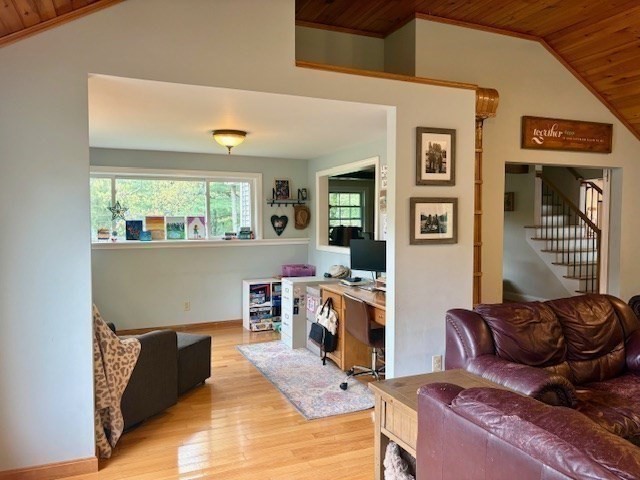 150 Rochdale Street Auburn, MA 01501 - Photo 9 of 32