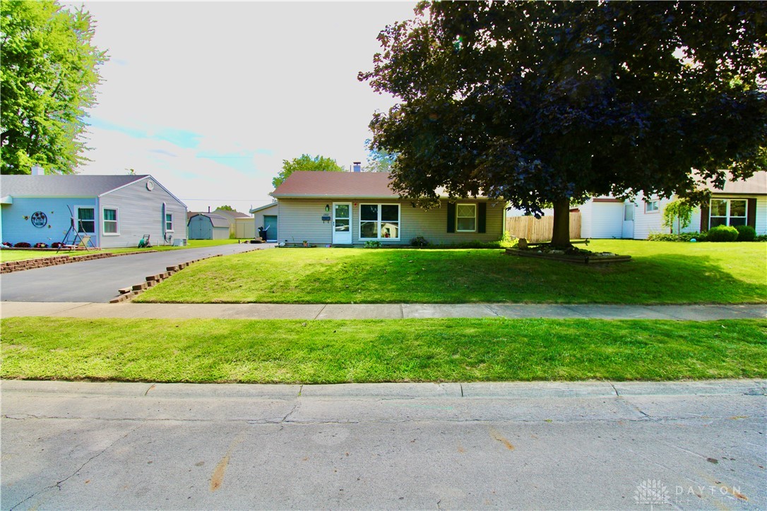 2203 Wrenwood Road Springfield, OH 45505 - Photo 2 of 30 Gallery Image 2