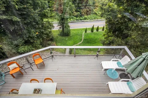 a view of outdoor space yard and patio