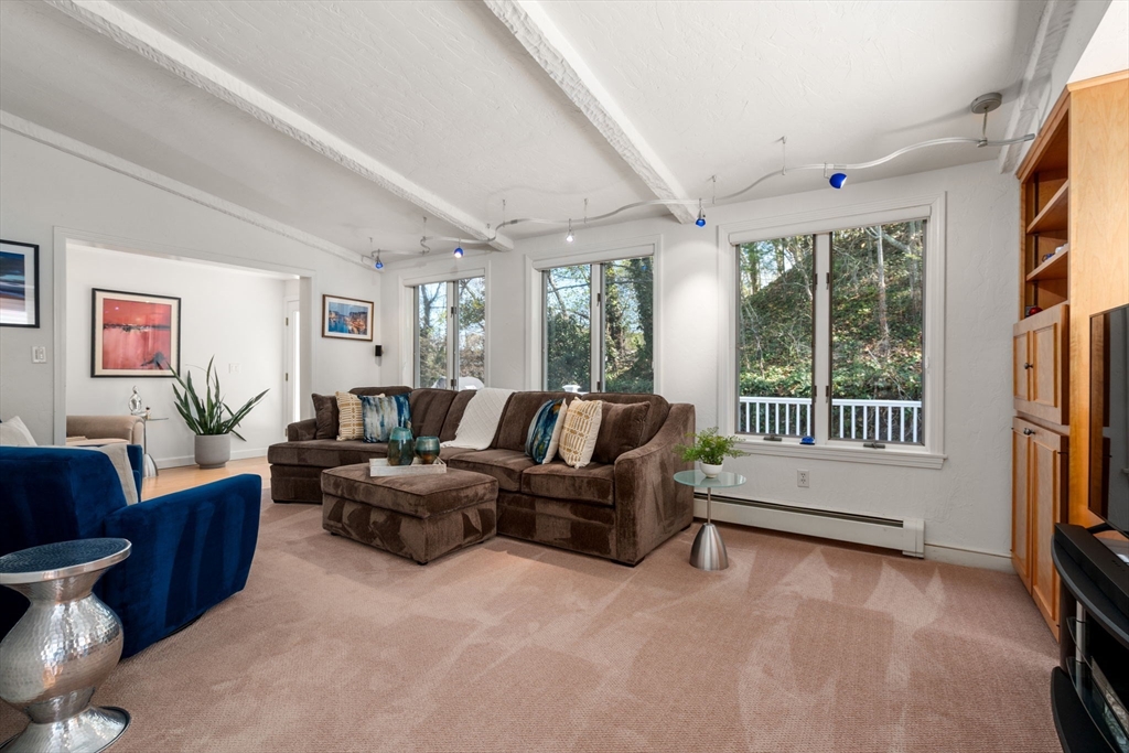11 Harvard Circle Needham, MA 02494 - Photo 12 of 38