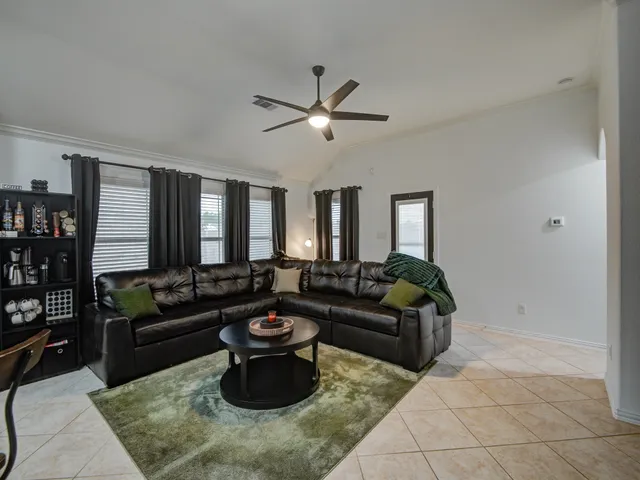 $310,000 | 1346 Tee Time Court, Crosby, TX 77532