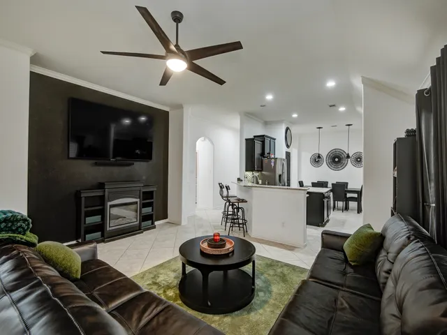 $310,000 | 1346 Tee Time Court, Crosby, TX 77532