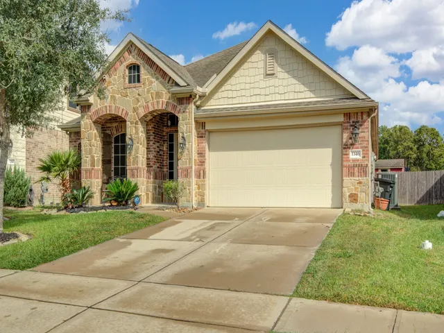 $310,000 | 1346 Tee Time Court, Crosby, TX 77532