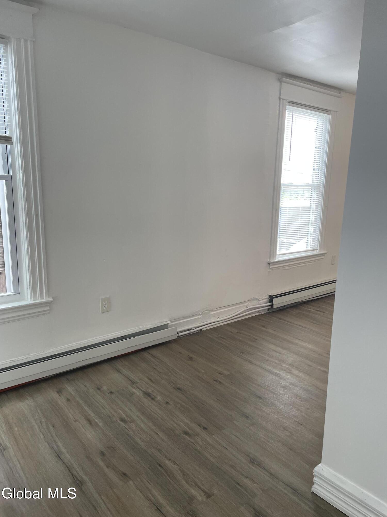 225 Remsen Street, Unit 3 Cohoes, NY 12047 - Photo 9 of 13 IMG_5613(1)