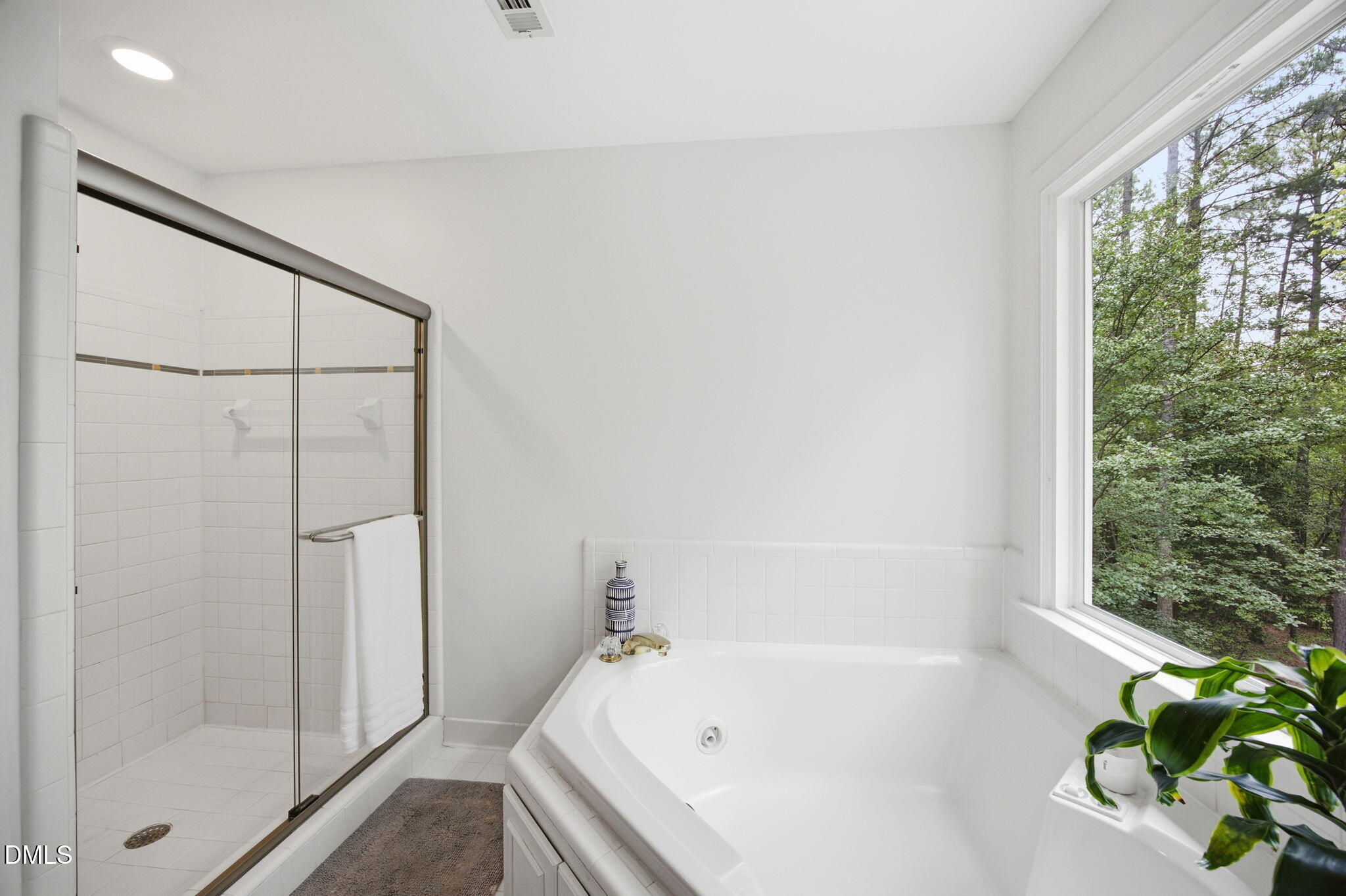 424 Grosvenor Drive Raleigh, NC 27615 - Photo 18 of 37