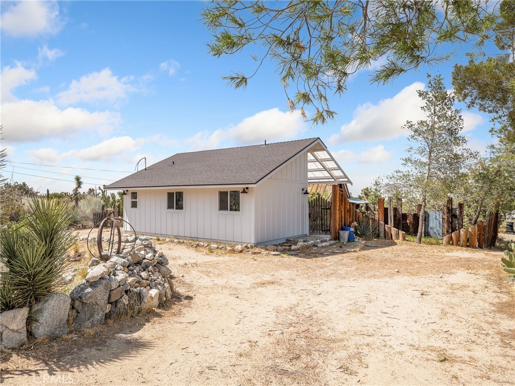 524 Smoke Tree Road Pinon Hills, CA 92372 - Photo 1 of 1