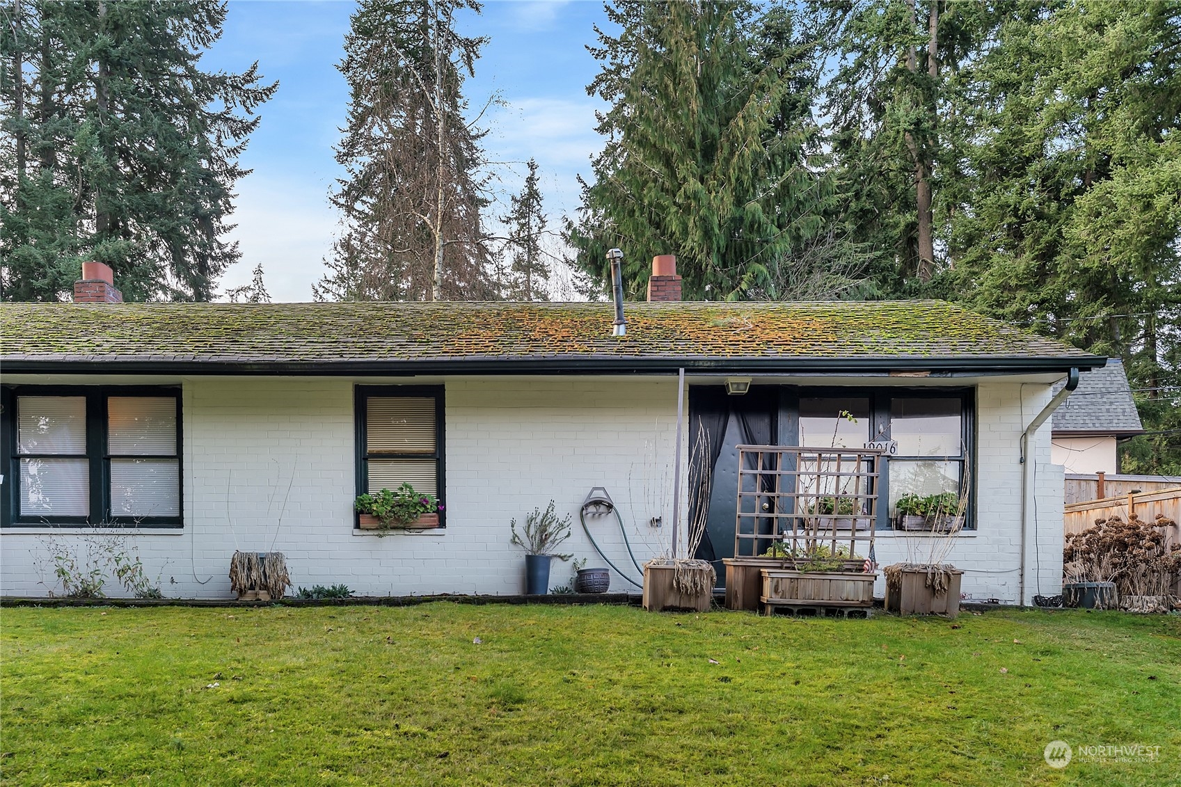 9016 236th Street Southwest, Unit 12 Edmonds, WA 98026 - Photo 2 of 18 Gallery Image 2