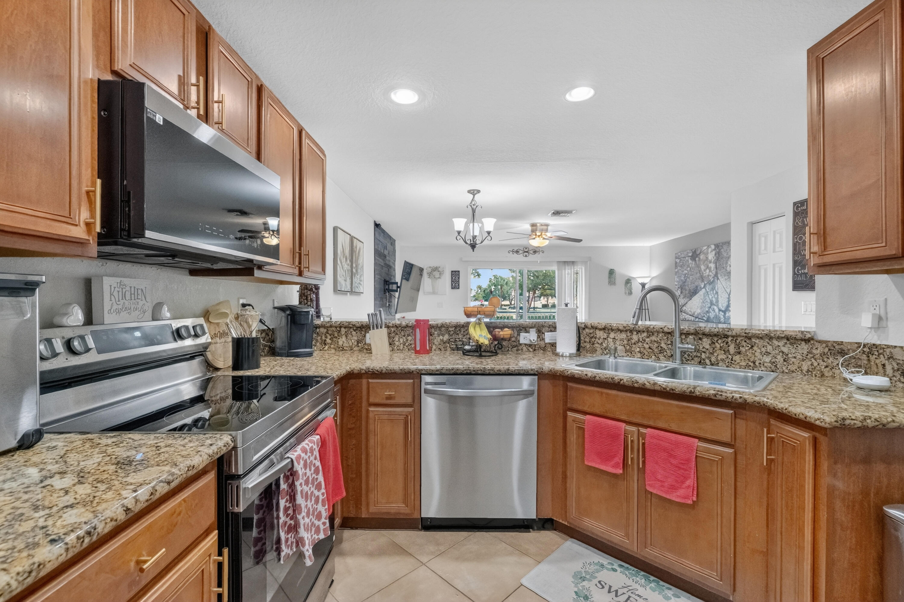 5904 Abbey Road Tamarac, FL 33321 - Photo 13 of 29 13-print-8I8A7080