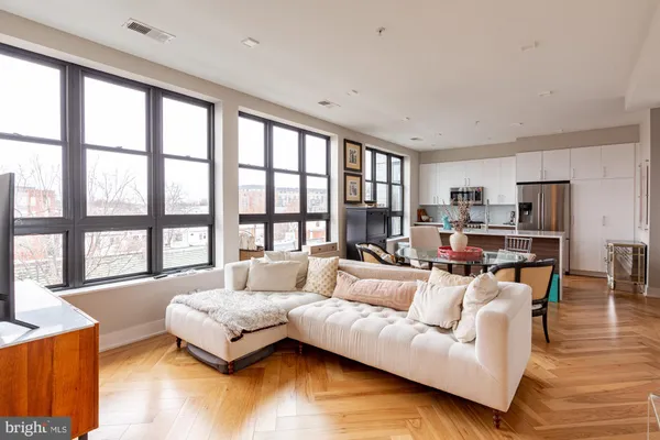 $2,725 | 1345 K Street Southeast, Unit 407, Washington, DC 20003