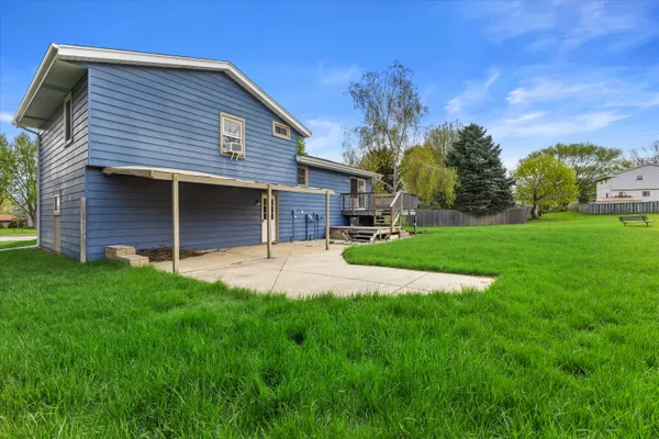 $350,000 | 115 Conrad Court, Mukwonago, WI 53149