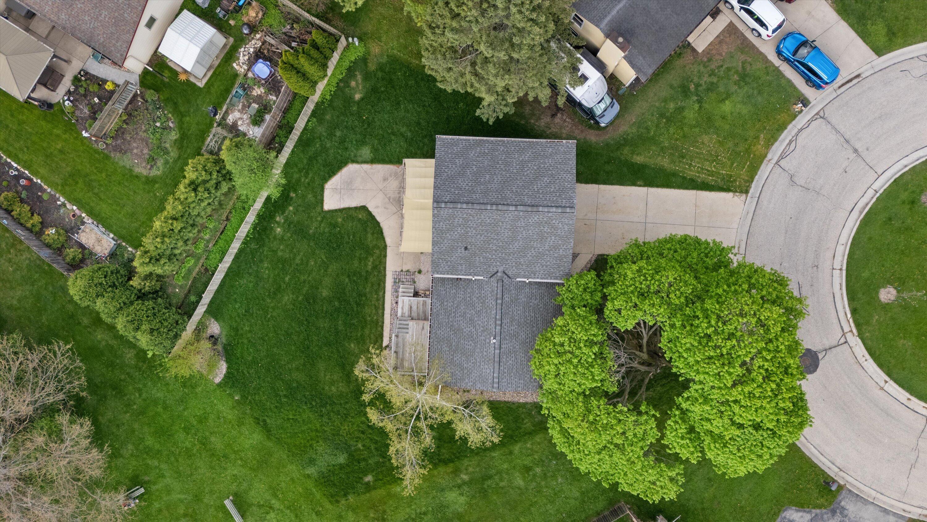 115 Conrad Court Mukwonago, WI 53149 - Photo 27 of 29 Birds Eye