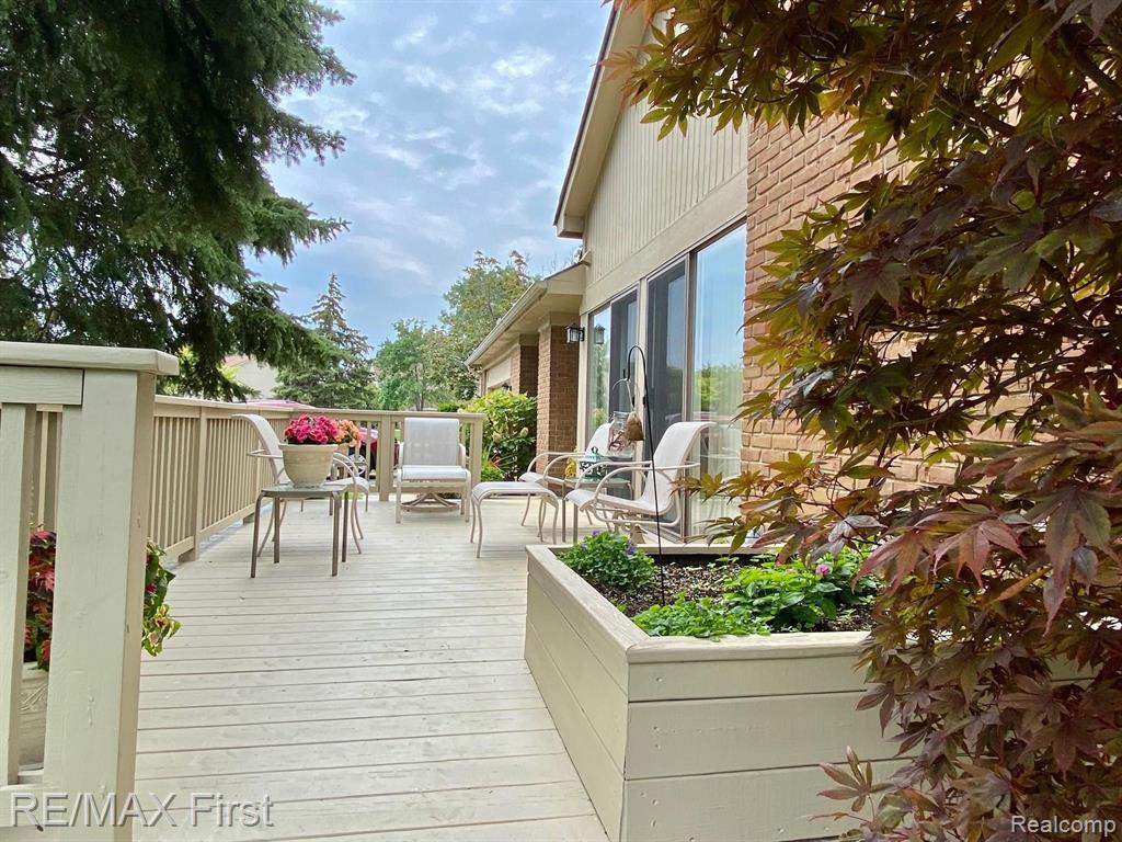 573 Tennyson Rochester Hills, MI 48307 - Photo 34 of 40