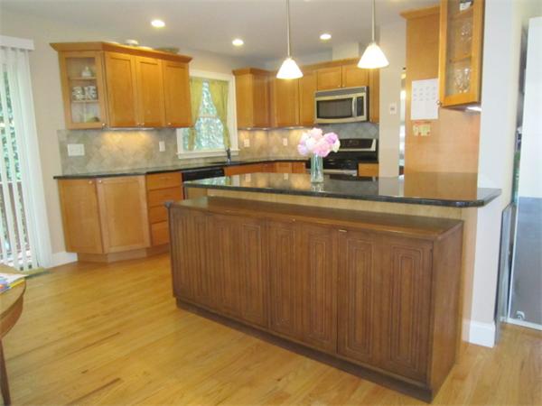 562 Trapelo Road, Unit 2 Belmont, MA 02478 - Photo 6 of 21 Gallery Image 6