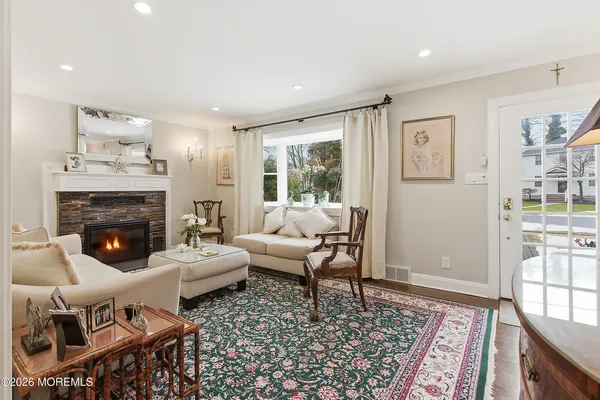 $5,500 | 96 Lakeshore Drive, Red Bank, NJ 07701