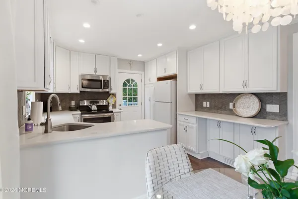 $5,500 | 96 Lakeshore Drive, Red Bank, NJ 07701