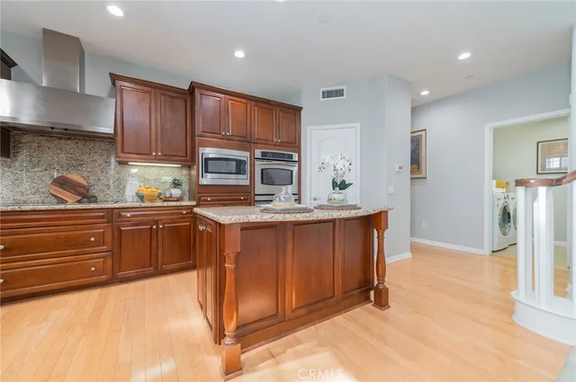 $1,788,000 | 54 Shadowplay, Irvine, CA 92620