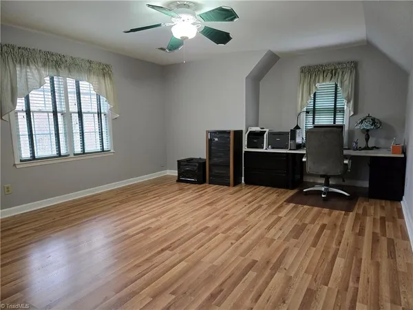 $485,000 | 3405 Peninsula Drive, Jamestown, NC 27282