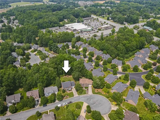 $485,000 | 3405 Peninsula Drive, Jamestown, NC 27282