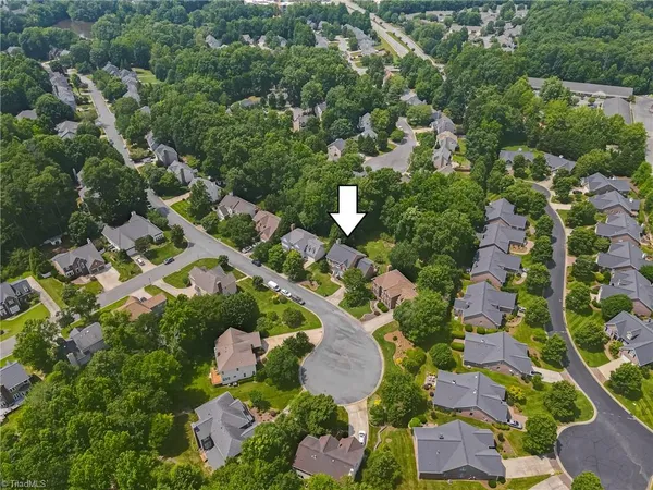 $485,000 | 3405 Peninsula Drive, Jamestown, NC 27282