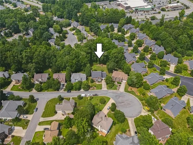 $485,000 | 3405 Peninsula Drive, Jamestown, NC 27282