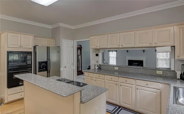 $485,000 | 3405 Peninsula Drive, Jamestown, NC 27282