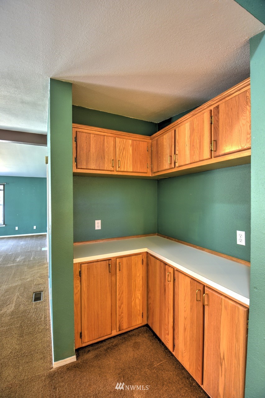 17327 Sargent Road Southwest Rochester, WA 98579 - Photo 12 of 23