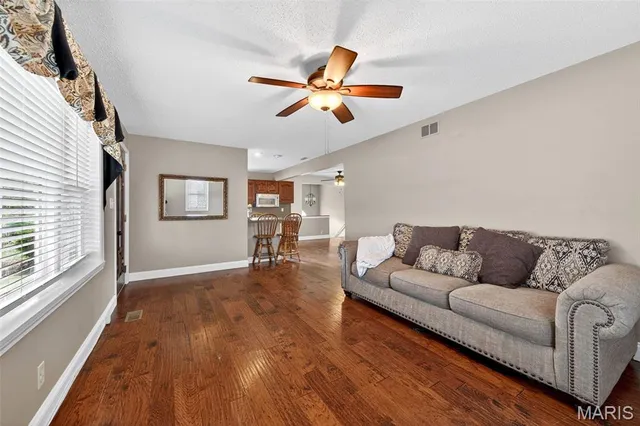 $380,000 | 5591 Old Highway 21, Barnhart, MO 63012