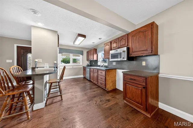 $380,000 | 5591 Old Highway 21, Barnhart, MO 63012