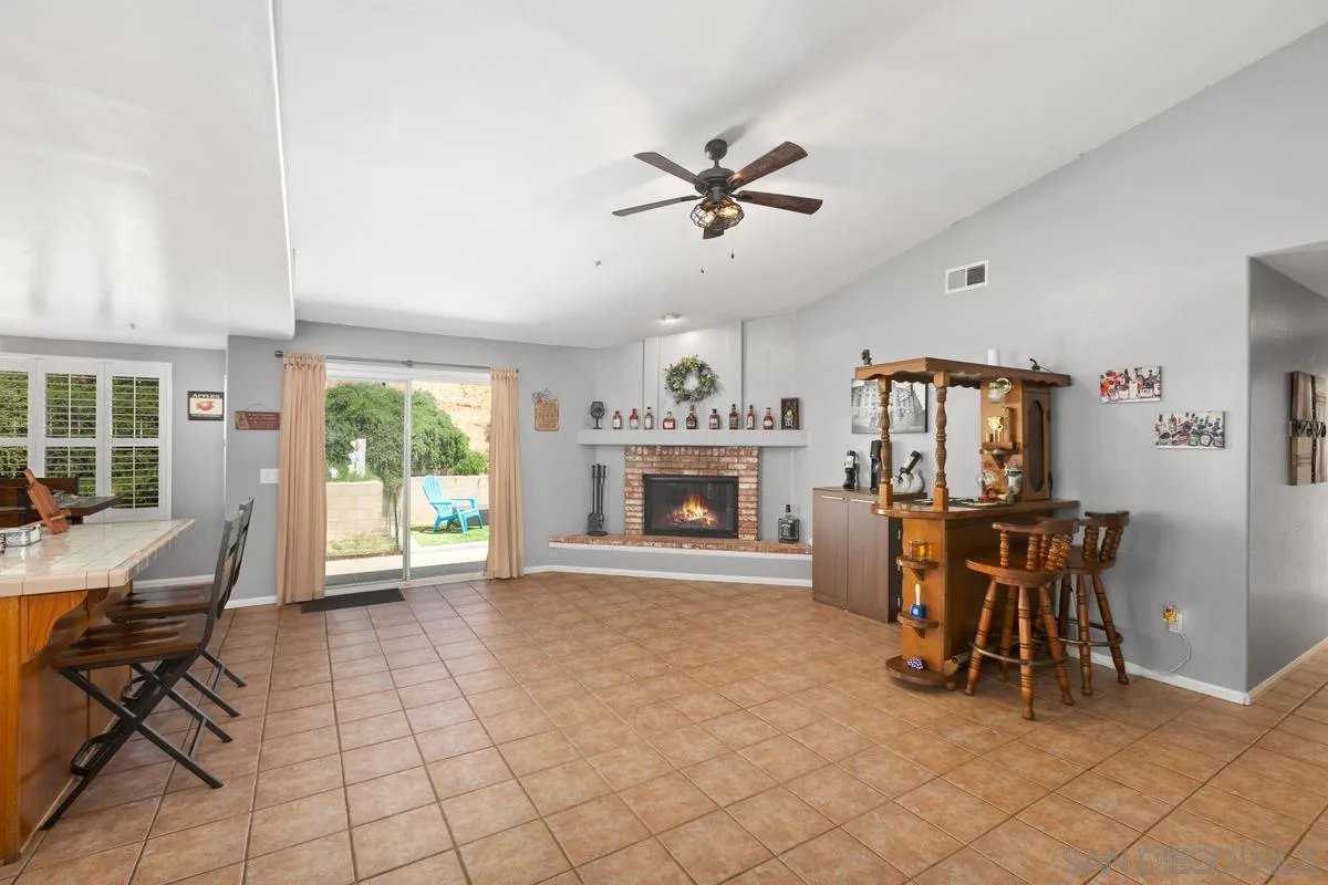 24560 Pappas Road Ramona, CA 92065 - Photo 9 of 31 Gallery Image 9