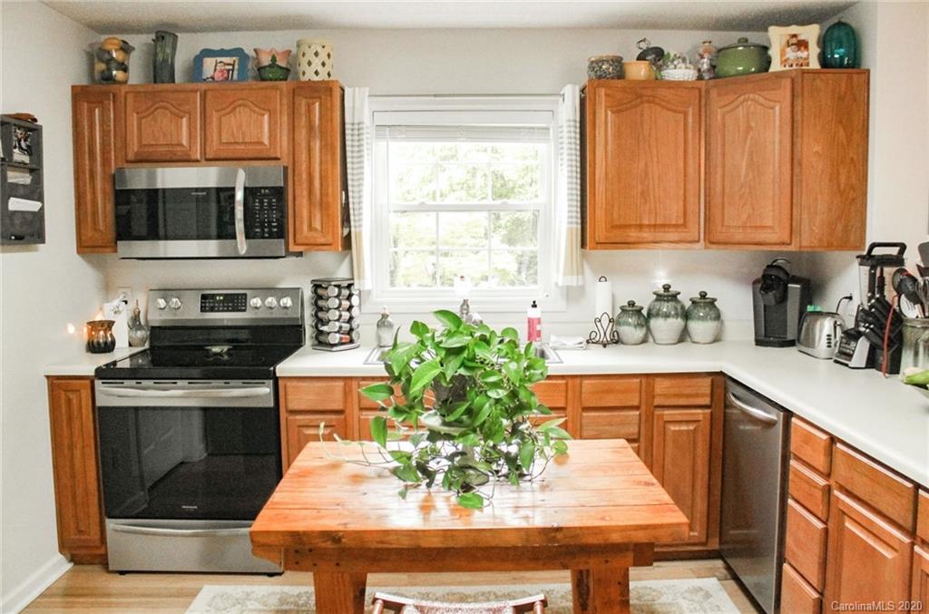 76 Chipmunk Ridge, Unit 38 Marion, NC 28752 - Photo 11 of 24 Gallery Image 11