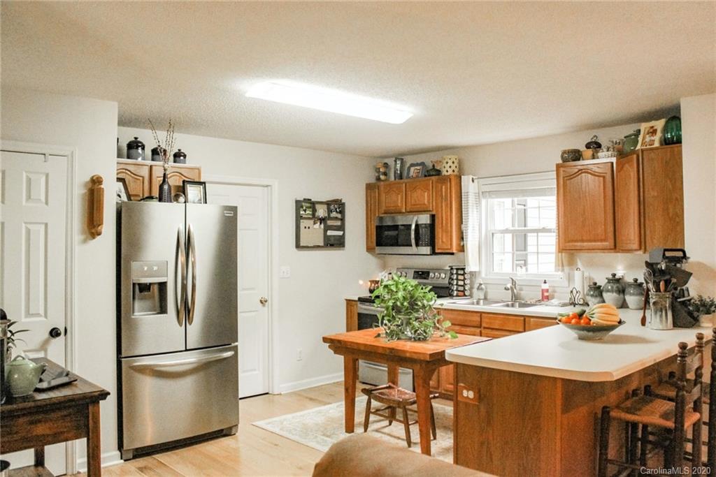 76 Chipmunk Ridge, Unit 38 Marion, NC 28752 - Photo 10 of 24 Gallery Image 10