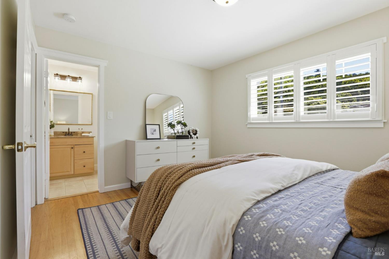 30 Corte Roble Novato, CA 94949 - Photo 5 of 36