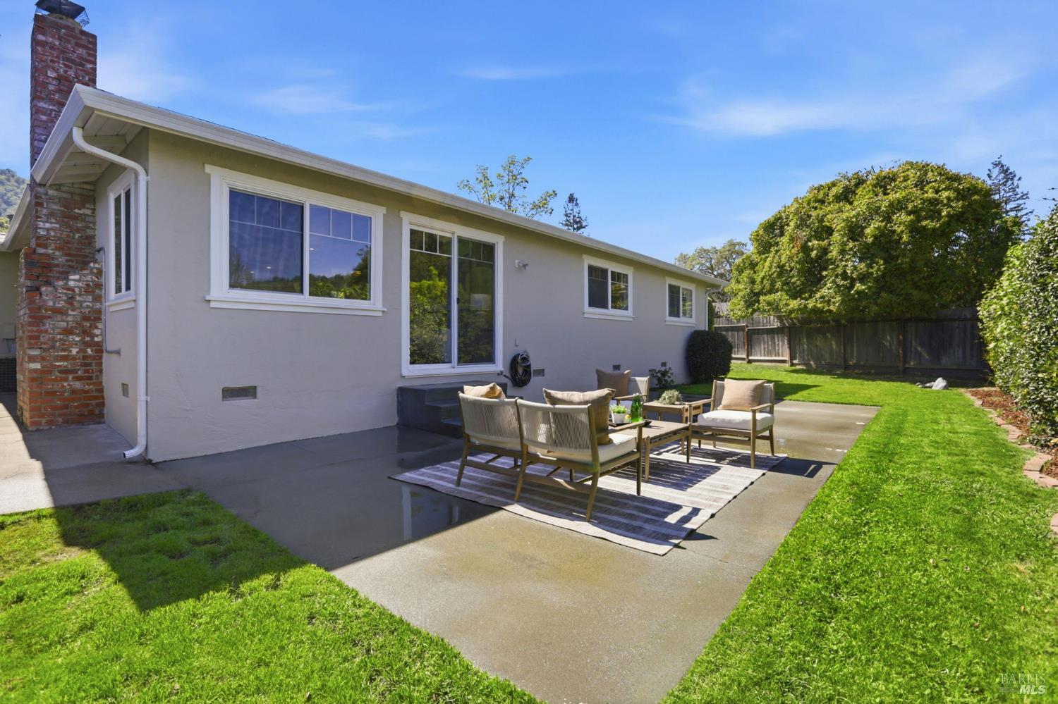 30 Corte Roble Novato, CA 94949 - Photo 9 of 36