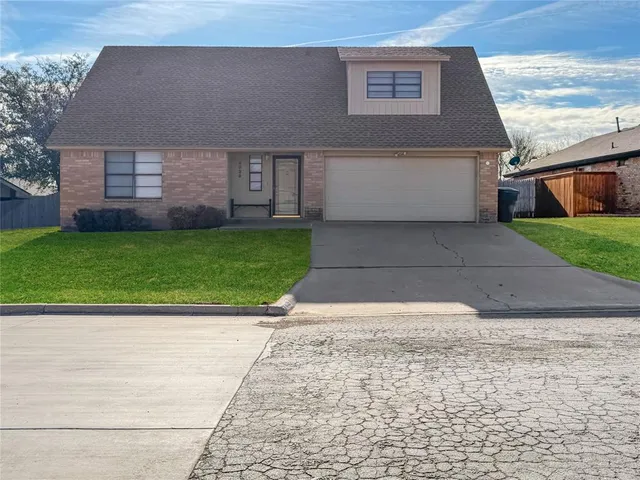 $2,200 | 4325 Beall Boulevard, Abilene, TX 79606