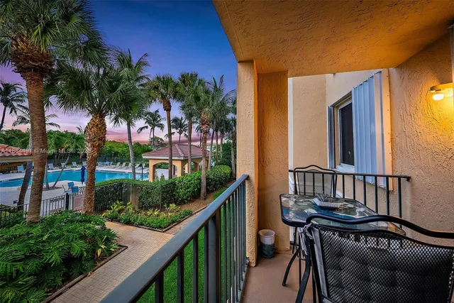 $300,000 | 1200 Scotia Drive, Unit 203, Hypoluxo, FL 33462