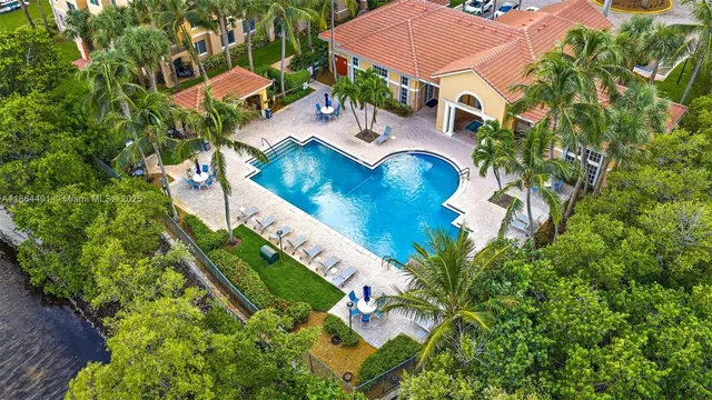 $300,000 | 1200 Scotia Drive, Unit 203, Hypoluxo, FL 33462