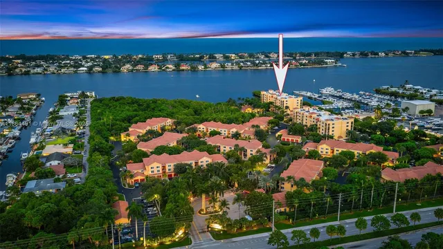 $300,000 | 1200 Scotia Drive, Unit 203, Hypoluxo, FL 33462