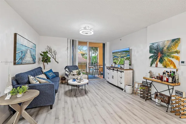 $300,000 | 1200 Scotia Drive, Unit 203, Hypoluxo, FL 33462