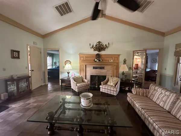 $450,000 | 11287 Cypress Point Lane, Dexter, MO 63841