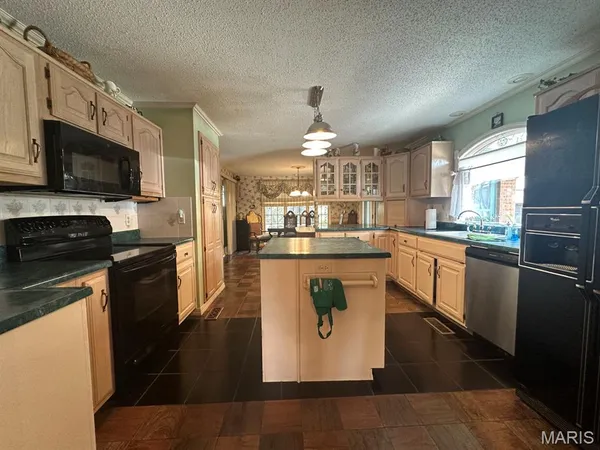 $450,000 | 11287 Cypress Point Lane, Dexter, MO 63841