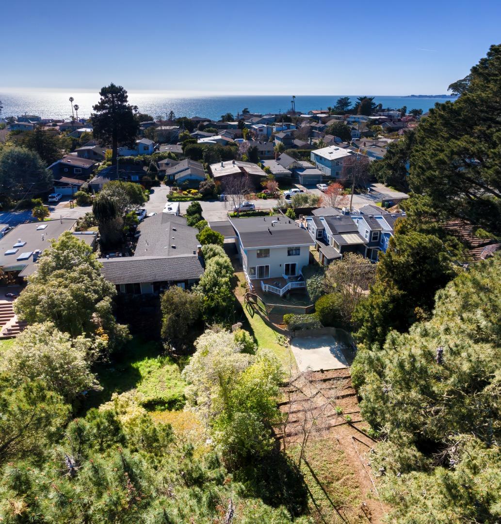 621 Townsend Drive Aptos, CA 95003 - Photo 37 of 43 an aerial view of multiple house
