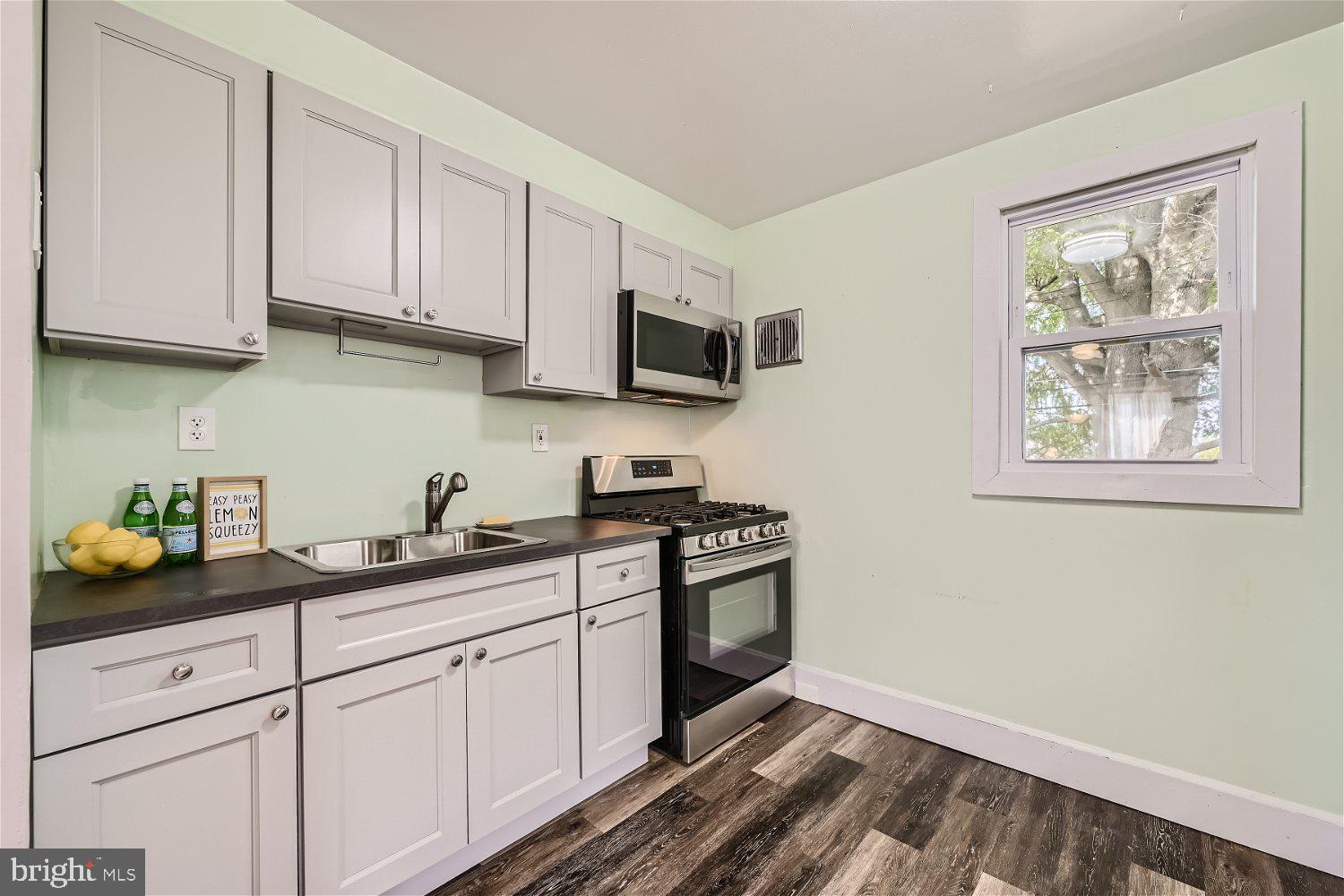 4240 Thorncliff Road Nottingham, MD 21236 - Photo 9 of 31 Gallery Image 9