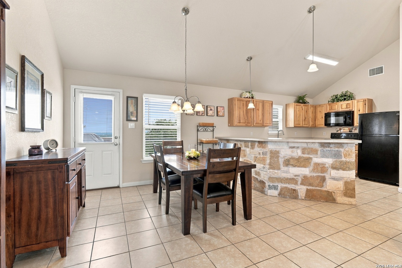 659 Cimarron Spring Branch, TX 78070 - Photo 10 of 35 Gallery Image 10